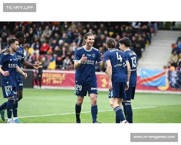 雷恩vs巴黎圣日耳曼:勒保罗开场6分钟远射击中门柱